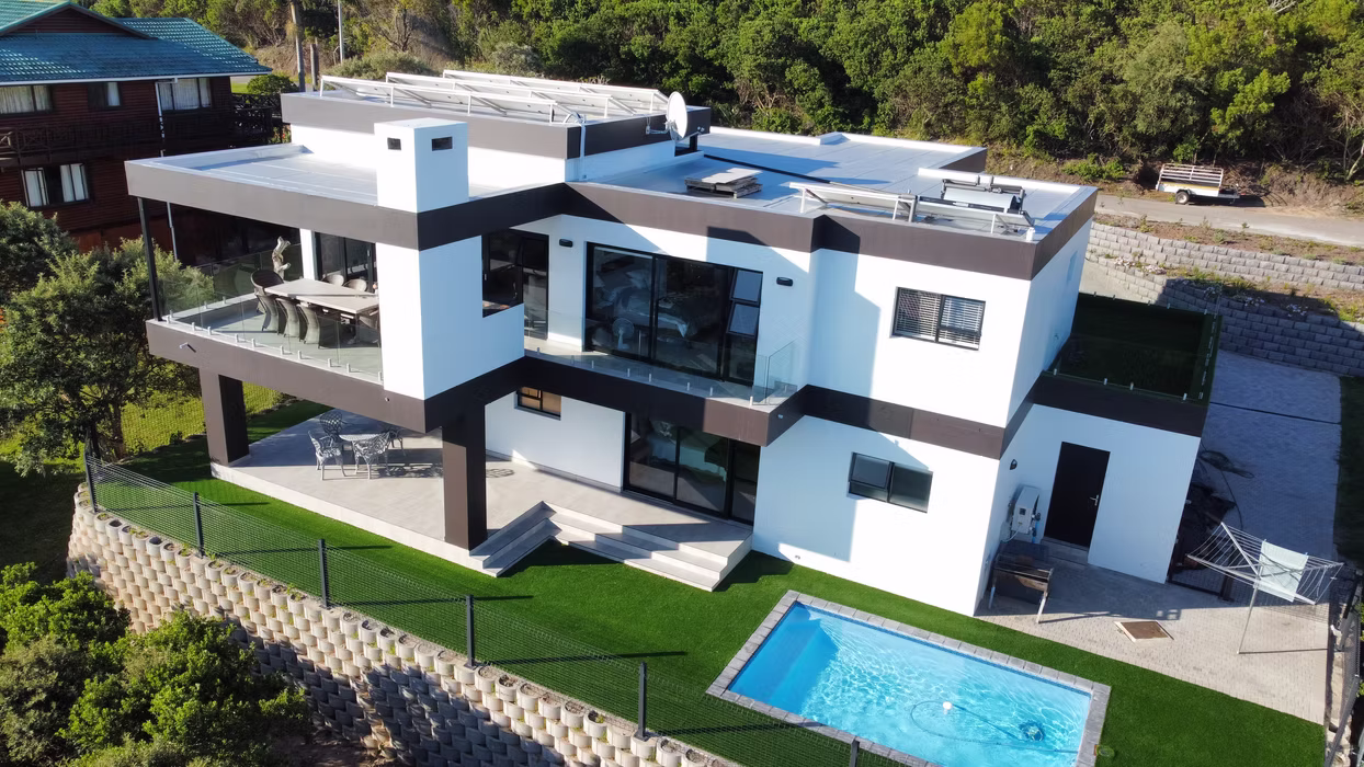 Residential home in Brenton On Sea